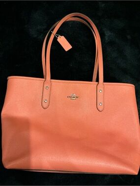 Coach City Zip Coral Pebbled Leather Tote Bag